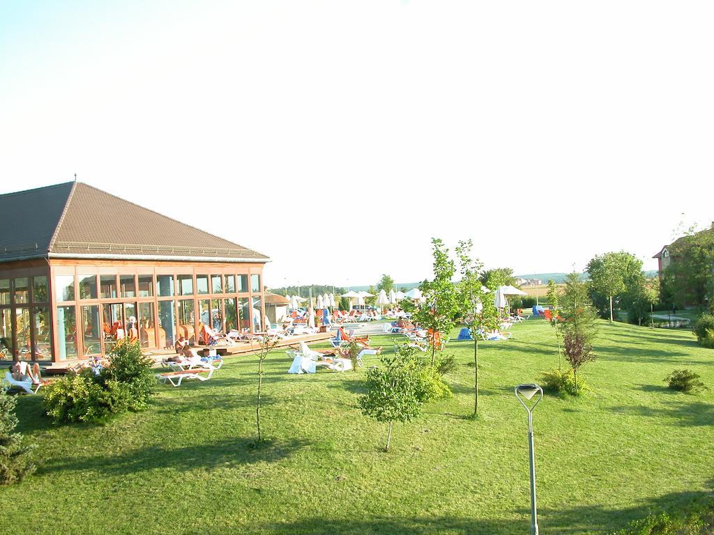 Apartman Golf Lux Bük Exterior foto